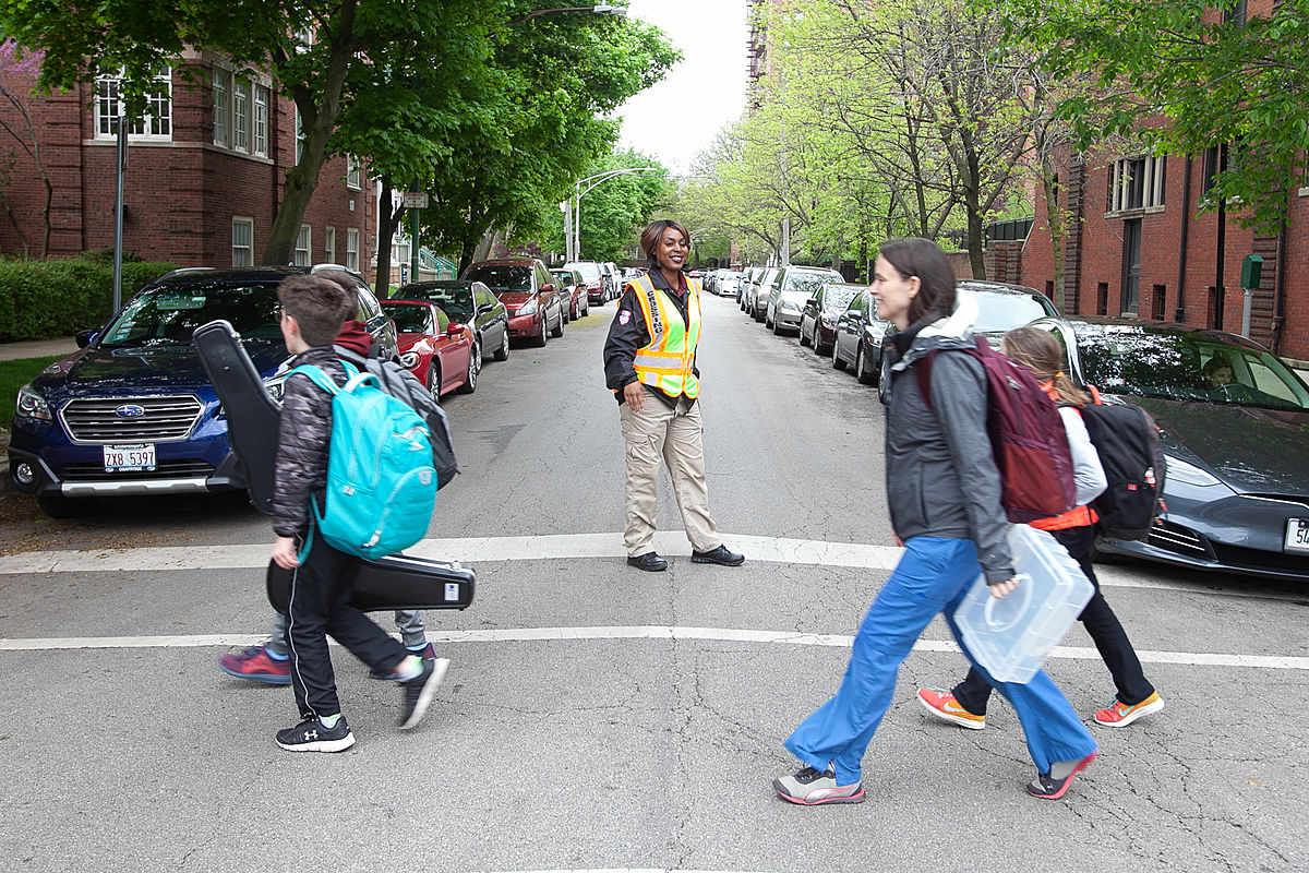 lanesha lab school crossing guard security